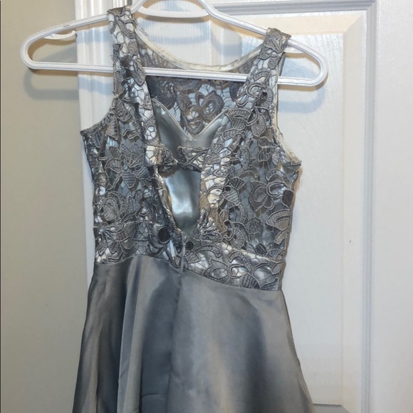 Silver Dress - Picture 4 of 7